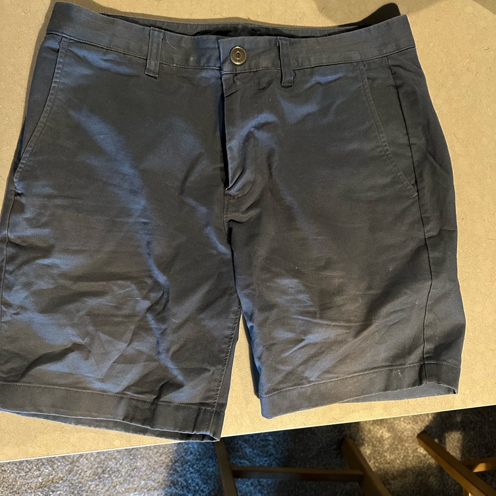 Bonobos Mens Shorts.Stretch Lightweight Chino Shorts
32"x 7 In" in Navy